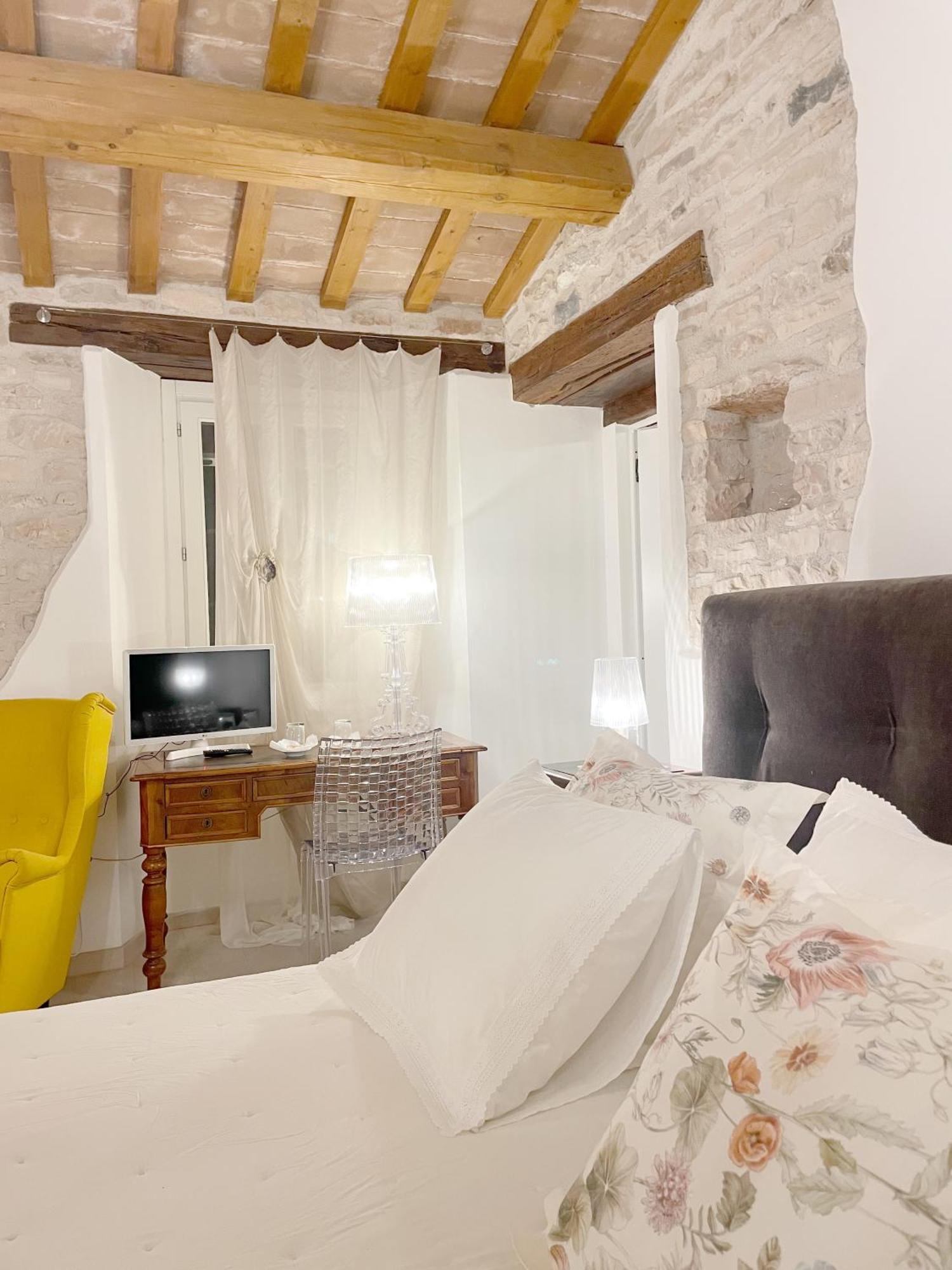 Agriturismo "Le Cannelle" Spa & Day Wellness Fossombrone Exterior foto
